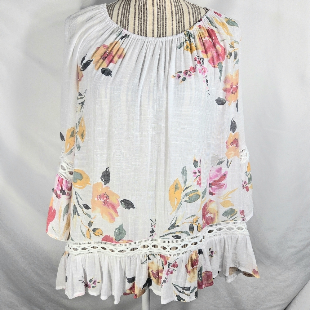 Zac and Rachel White Multi Floral BOHO Ruffle Hem & Cuffs Lace Accent Top Medium